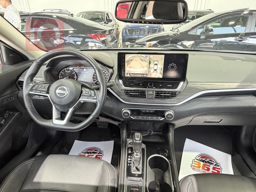 https://cdn.iqcars.ioab497898-e6a1-4ff2-972d-3d69bf952f0c_1.jpg